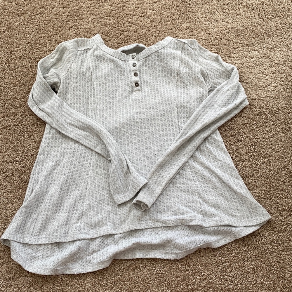 Sliver long sleeve t shirt with buttons
